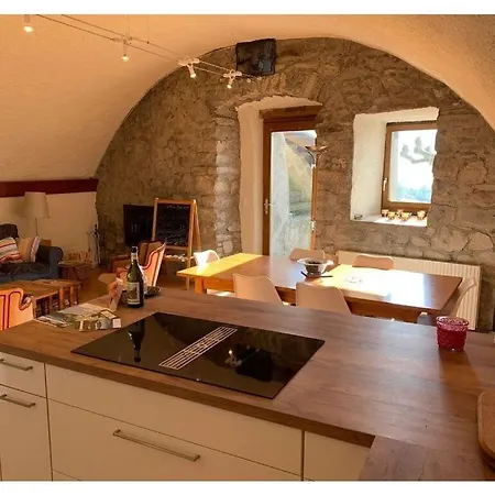 La Vigneronne, Tuin Сasa de vacaciones Blonay