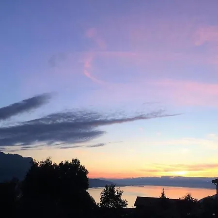 La Vigneronne, Tuin Hébergement de vacances